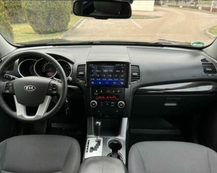 Черный Киа Соренто, объемом двигателя 2.2 л и пробегом 166 тыс. км за 4300 $, фото 4 на Automoto.ua