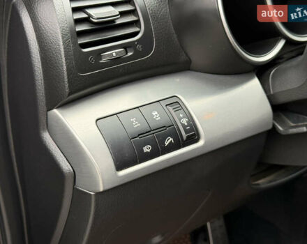 Черный Киа Соренто, объемом двигателя 2.2 л и пробегом 271 тыс. км за 12800 $, фото 18 на Automoto.ua