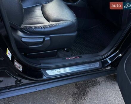 Черный Киа Соренто, объемом двигателя 2.2 л и пробегом 254 тыс. км за 13900 $, фото 13 на Automoto.ua