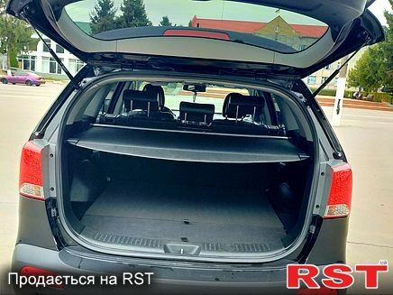 Черный Киа Соренто, объемом двигателя 2.2 л и пробегом 243 тыс. км за 13700 $, фото 2 на Automoto.ua