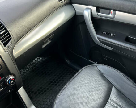 Черный Киа Соренто, объемом двигателя 2.2 л и пробегом 215 тыс. км за 13700 $, фото 99 на Automoto.ua