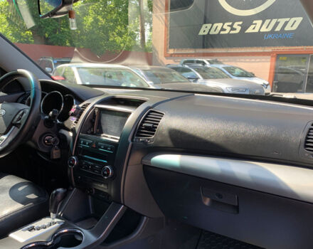 Черный Киа Соренто, объемом двигателя 2.2 л и пробегом 257 тыс. км за 13850 $, фото 19 на Automoto.ua