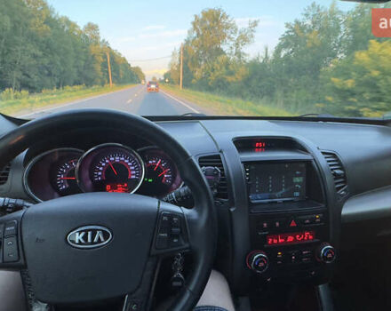 Черный Киа Соренто, объемом двигателя 2.2 л и пробегом 283 тыс. км за 13700 $, фото 4 на Automoto.ua