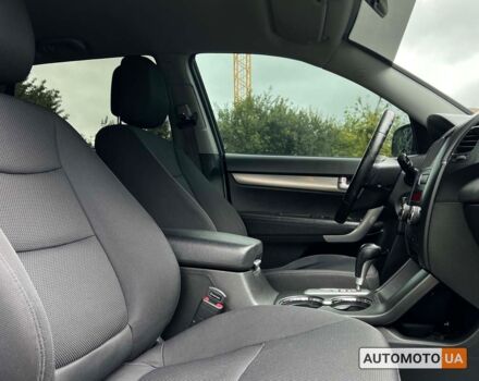 Чорний Кіа Соренто, об'ємом двигуна 2.2 л та пробігом 113 тис. км за 16600 $, фото 8 на Automoto.ua