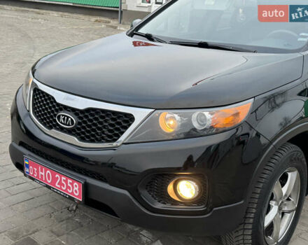 Чорний Кіа Соренто, об'ємом двигуна 2.2 л та пробігом 247 тис. км за 11250 $, фото 16 на Automoto.ua