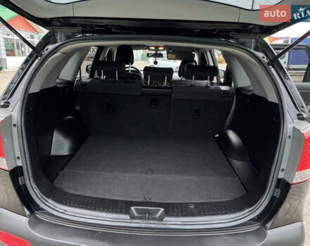 Чорний Кіа Соренто, об'ємом двигуна 2.2 л та пробігом 247 тис. км за 11250 $, фото 41 на Automoto.ua