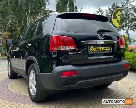 Чорний Кіа Соренто, об'ємом двигуна 2.2 л та пробігом 113 тис. км за 16600 $, фото 4 на Automoto.ua