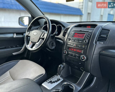 Черный Киа Соренто, объемом двигателя 2.2 л и пробегом 226 тыс. км за 11990 $, фото 17 на Automoto.ua