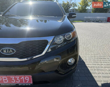 Черный Киа Соренто, объемом двигателя 2.2 л и пробегом 183 тыс. км за 13500 $, фото 4 на Automoto.ua