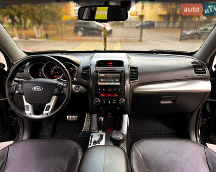 Чорний Кіа Соренто, об'ємом двигуна 2.2 л та пробігом 250 тис. км за 12999 $, фото 12 на Automoto.ua