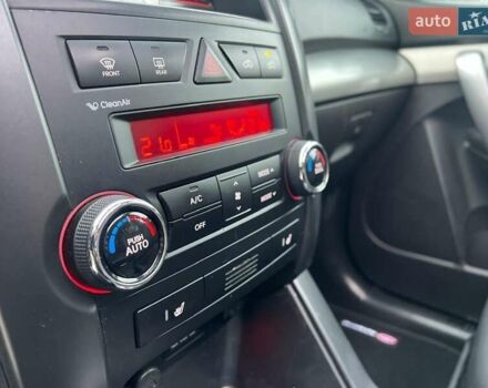 Чорний Кіа Соренто, об'ємом двигуна 2.2 л та пробігом 218 тис. км за 13800 $, фото 30 на Automoto.ua