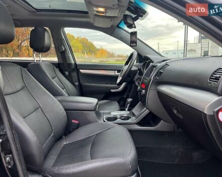 Чорний Кіа Соренто, об'ємом двигуна 2.2 л та пробігом 218 тис. км за 13800 $, фото 26 на Automoto.ua