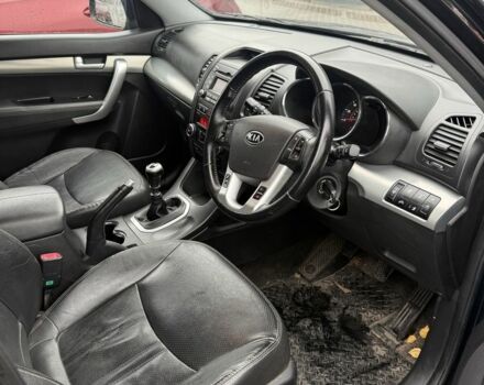 Черный Киа Соренто, объемом двигателя 2.2 л и пробегом 180 тыс. км за 4800 $, фото 3 на Automoto.ua