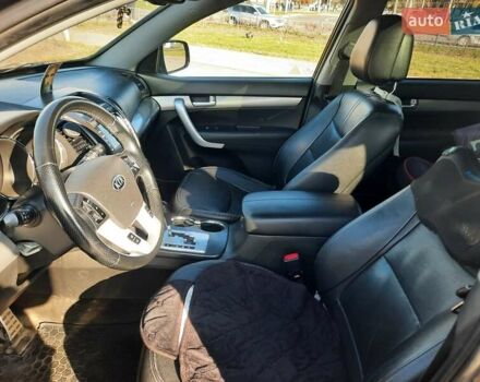 Чорний Кіа Соренто, об'ємом двигуна 2.36 л та пробігом 250 тис. км за 11000 $, фото 17 на Automoto.ua