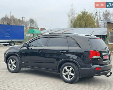 Чорний Кіа Соренто, об'ємом двигуна 2.2 л та пробігом 247 тис. км за 11250 $, фото 7 на Automoto.ua