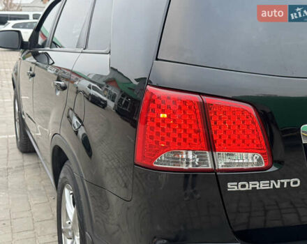 Чорний Кіа Соренто, об'ємом двигуна 2.2 л та пробігом 247 тис. км за 11250 $, фото 25 на Automoto.ua