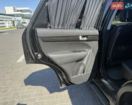Черный Киа Соренто, объемом двигателя 2.2 л и пробегом 183 тыс. км за 13500 $, фото 17 на Automoto.ua