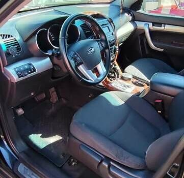 Черный Киа Соренто, объемом двигателя 2.4 л и пробегом 171 тыс. км за 12990 $, фото 6 на Automoto.ua