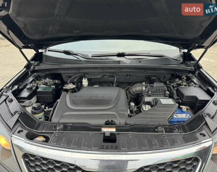 Чорний Кіа Соренто, об'ємом двигуна 2.2 л та пробігом 247 тис. км за 11250 $, фото 43 на Automoto.ua