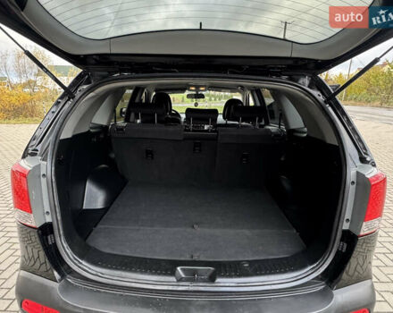 Черный Киа Соренто, объемом двигателя 2.2 л и пробегом 247 тыс. км за 11750 $, фото 31 на Automoto.ua