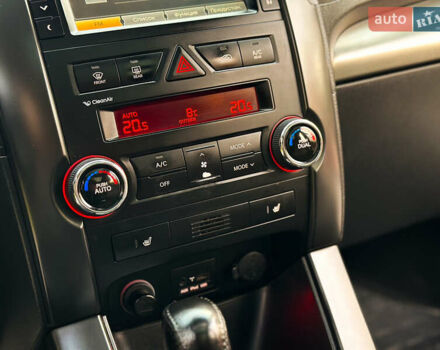 Чорний Кіа Соренто, об'ємом двигуна 2.2 л та пробігом 250 тис. км за 12999 $, фото 15 на Automoto.ua