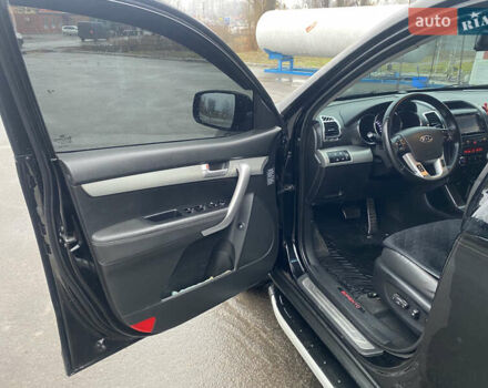 Чорний Кіа Соренто, об'ємом двигуна 2.2 л та пробігом 255 тис. км за 14800 $, фото 16 на Automoto.ua