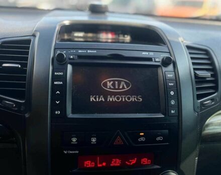 Чорний Кіа Соренто, об'ємом двигуна 2.2 л та пробігом 255 тис. км за 14500 $, фото 23 на Automoto.ua