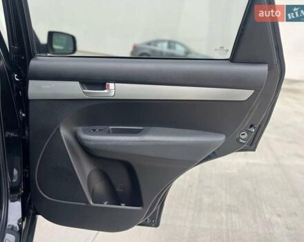 Чорний Кіа Соренто, об'ємом двигуна 2.2 л та пробігом 218 тис. км за 13800 $, фото 20 на Automoto.ua