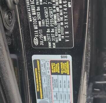 Чорний Кіа Соренто, об'ємом двигуна 2.36 л та пробігом 199 тис. км за 12900 $, фото 25 на Automoto.ua