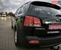 Чорний Кіа Соренто, об'ємом двигуна 2 л та пробігом 223 тис. км за 11650 $, фото 3 на Automoto.ua