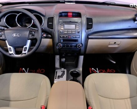 Черный Киа Соренто, объемом двигателя 2.4 л и пробегом 178 тыс. км за 11900 $, фото 6 на Automoto.ua