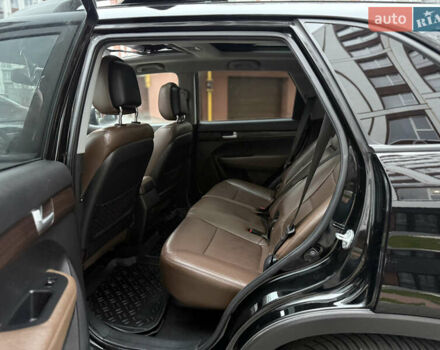 Чорний Кіа Соренто, об'ємом двигуна 2.2 л та пробігом 215 тис. км за 13150 $, фото 38 на Automoto.ua