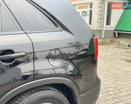 Чорний Кіа Соренто, об'ємом двигуна 2.2 л та пробігом 247 тис. км за 11250 $, фото 23 на Automoto.ua