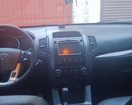 Черный Киа Соренто, объемом двигателя 2.2 л и пробегом 257 тыс. км за 13500 $, фото 3 на Automoto.ua