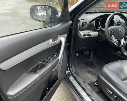 Чорний Кіа Соренто, об'ємом двигуна 2.2 л та пробігом 247 тис. км за 11999 $, фото 15 на Automoto.ua