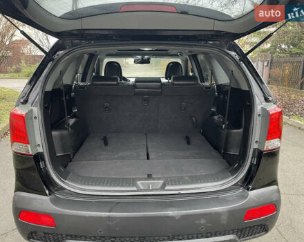Чорний Кіа Соренто, об'ємом двигуна 2.2 л та пробігом 247 тис. км за 11999 $, фото 22 на Automoto.ua
