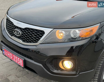 Чорний Кіа Соренто, об'ємом двигуна 2.2 л та пробігом 247 тис. км за 11250 $, фото 17 на Automoto.ua