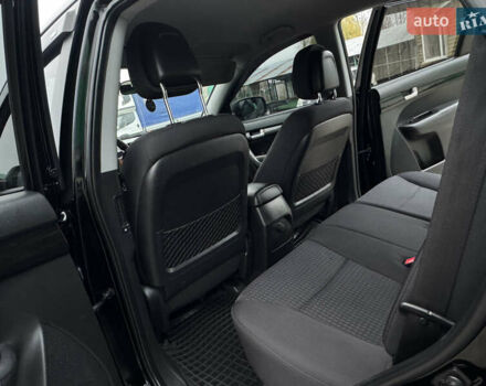 Чорний Кіа Соренто, об'ємом двигуна 2.2 л та пробігом 247 тис. км за 11250 $, фото 42 на Automoto.ua