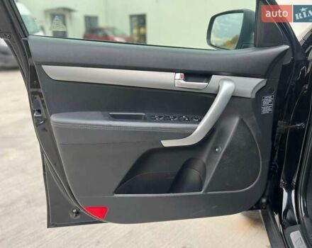 Чорний Кіа Соренто, об'ємом двигуна 2.2 л та пробігом 218 тис. км за 13800 $, фото 15 на Automoto.ua