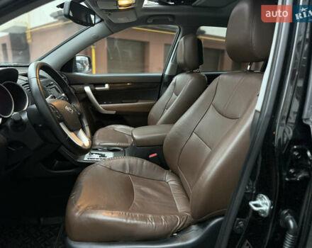 Чорний Кіа Соренто, об'ємом двигуна 2.2 л та пробігом 215 тис. км за 13150 $, фото 23 на Automoto.ua