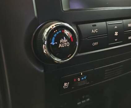 Чорний Кіа Соренто, об'ємом двигуна 0 л та пробігом 194 тис. км за 14800 $, фото 54 на Automoto.ua