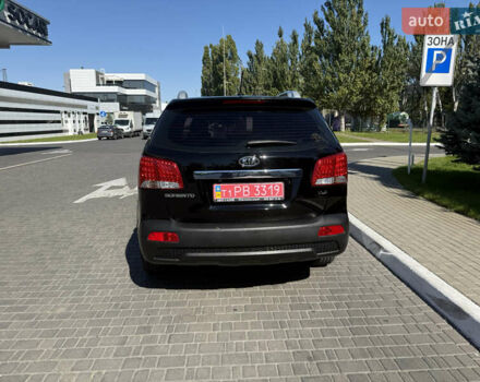 Черный Киа Соренто, объемом двигателя 2.2 л и пробегом 183 тыс. км за 13500 $, фото 2 на Automoto.ua