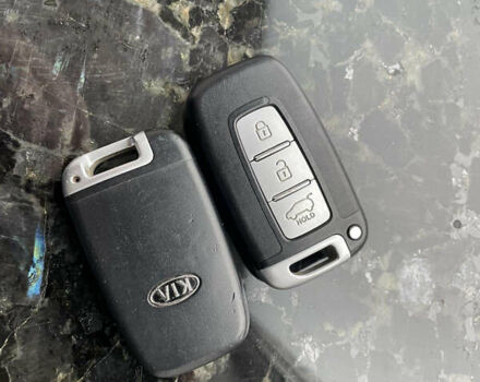 Чорний Кіа Соренто, об'ємом двигуна 2.2 л та пробігом 247 тис. км за 11999 $, фото 33 на Automoto.ua