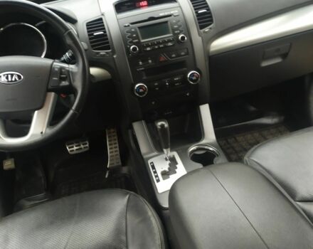 Чорний Кіа Соренто, об'ємом двигуна 2.4 л та пробігом 127 тис. км за 12000 $, фото 3 на Automoto.ua