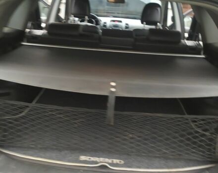 Чорний Кіа Соренто, об'ємом двигуна 2.4 л та пробігом 127 тис. км за 12000 $, фото 5 на Automoto.ua