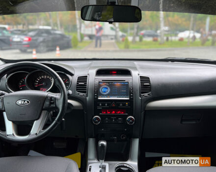 Чорний Кіа Соренто, об'ємом двигуна 2.2 л та пробігом 113 тис. км за 16600 $, фото 10 на Automoto.ua