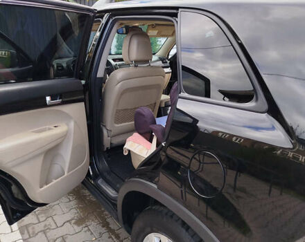 Киа Соренто 2012 в Черновцах на Automoto.ua Черный Киа Соренто, объемом двигателя 2.2 л и пробегом 203 тыс. км за 15500 $, фото 9 на Automoto.ua