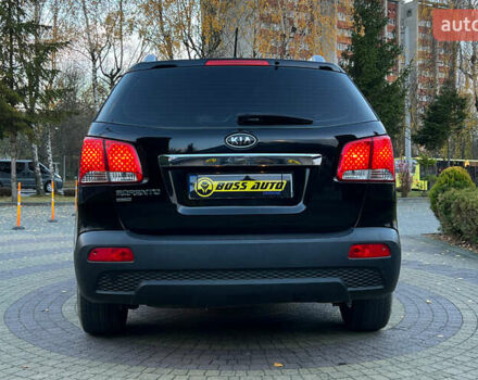 Черный Киа Соренто, объемом двигателя 2.36 л и пробегом 93 тыс. км за 12300 $, фото 5 на Automoto.ua