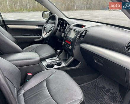 Черный Киа Соренто, объемом двигателя 2.2 л и пробегом 199 тыс. км за 15500 $, фото 25 на Automoto.ua