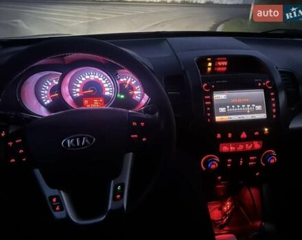 Черный Киа Соренто, объемом двигателя 2.2 л и пробегом 273 тыс. км за 15500 $, фото 29 на Automoto.ua